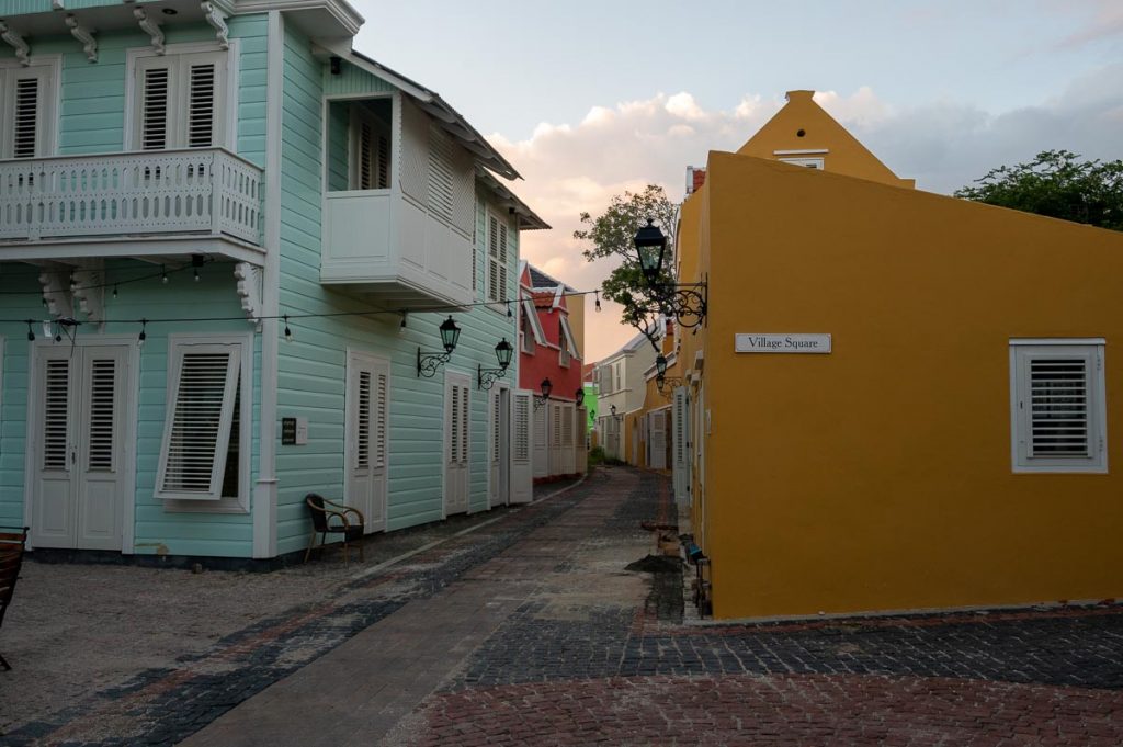 Take a selfie in the alleyways and tiny streets of Punda